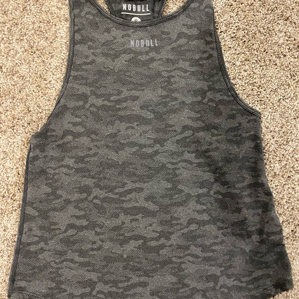 Nobull WOMEN'S LIGHTWEIGHT TEXTURED TANK (CAMO)